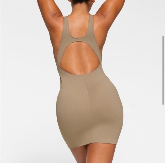 Skims Signature Swim Cut Out Tank Dress Women's NWT 3662 - Picture 3 of 8